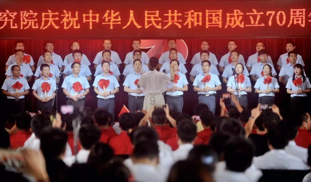 如何让自己在恋爱里不被情绪左右？游戏画面